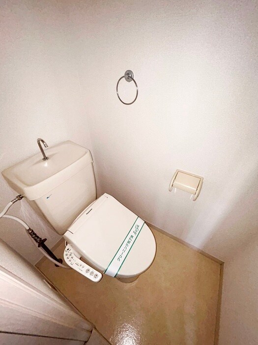 物件内観写真14　(トイレ)