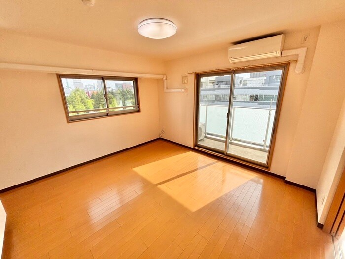 物件内観写真7　(居室)