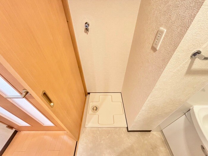 物件内観写真13　(洗濯機置場)