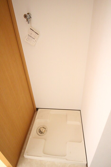 物件内観写真19　(洗濯機置場)