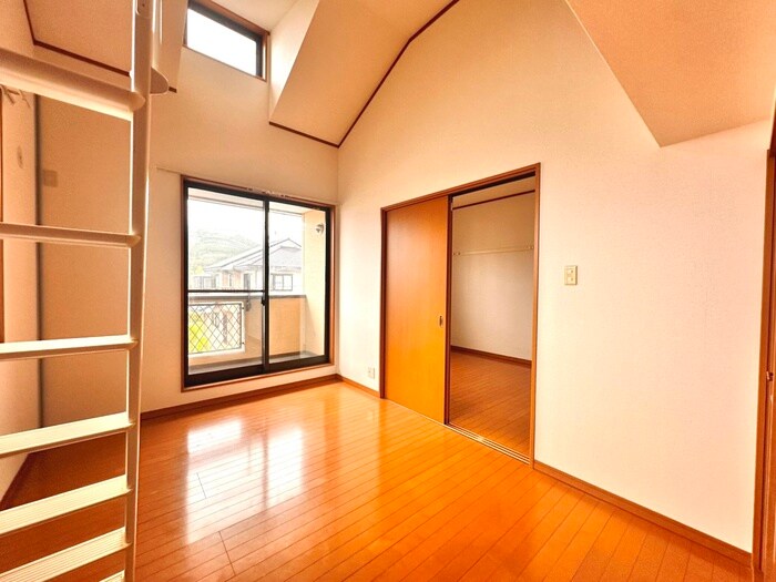 物件内観写真8　(居室)