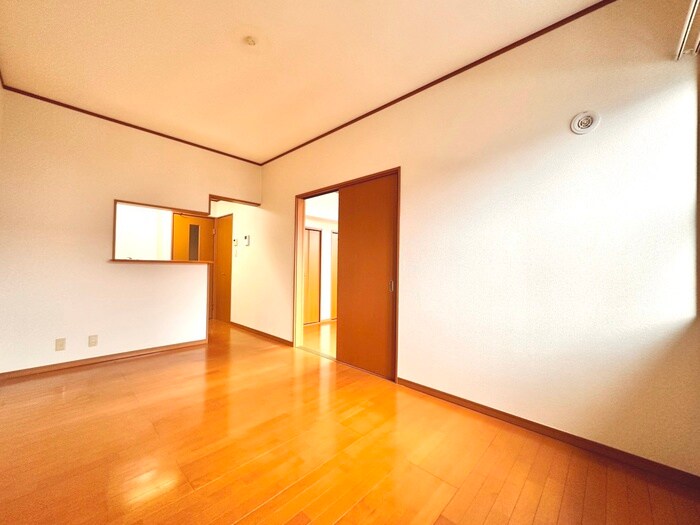 物件内観写真13　(居室)