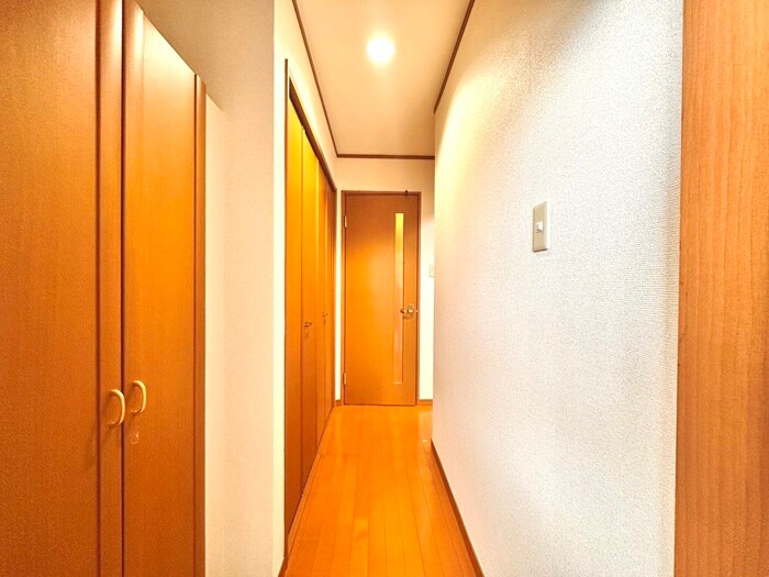 物件内観写真19　(廊下)