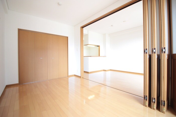 物件内観写真9　(居室)