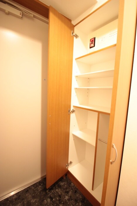 物件内観写真18　(靴箱)