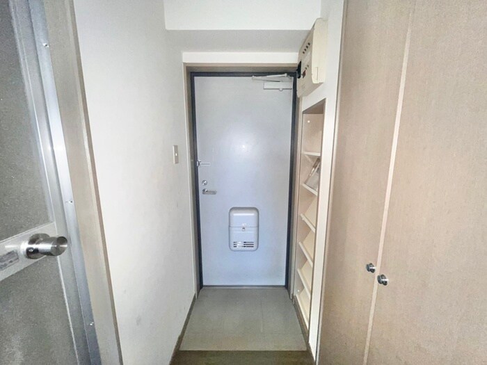 物件内観写真20　(玄関)