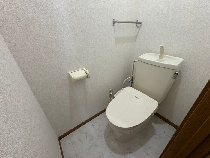 物件内観写真13　(トイレ)