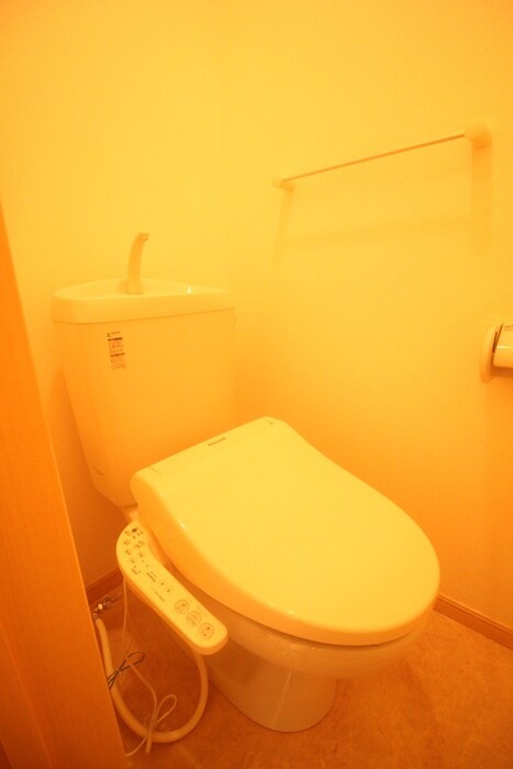 物件内観写真12　(トイレ)