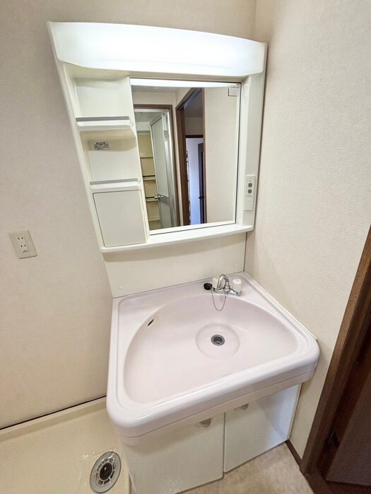 物件内観写真13　(洗面)