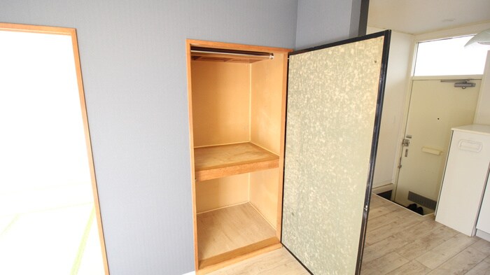 物件内観写真13　(収納)