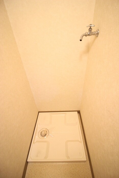 物件内観写真13　(洗濯機置場)