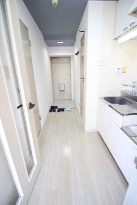 物件内観写真14　(廊下)