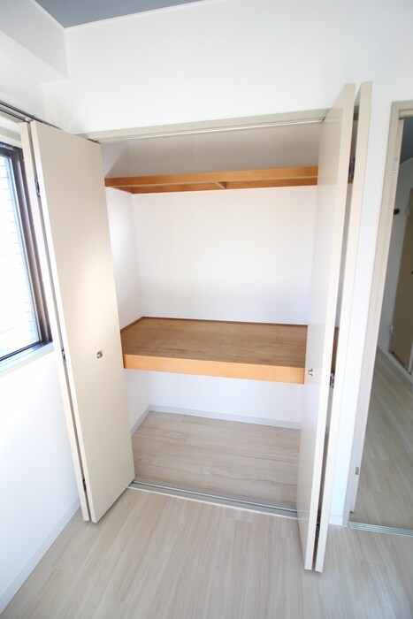 物件内観写真15　(収納)