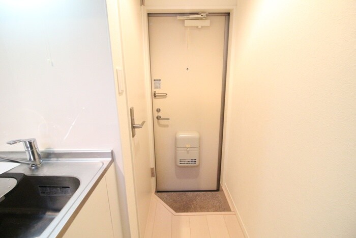 物件内観写真15　(玄関)