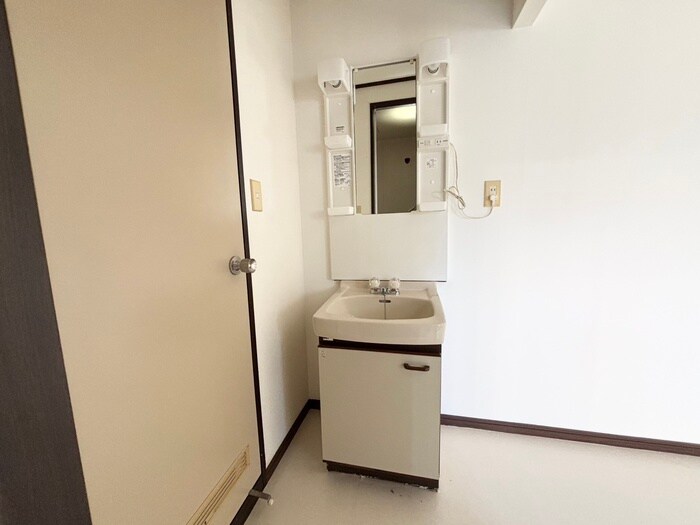 物件内観写真14　(洗面)