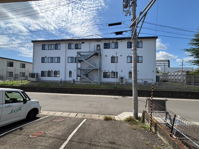 物件内観写真16　(室内からの展望)