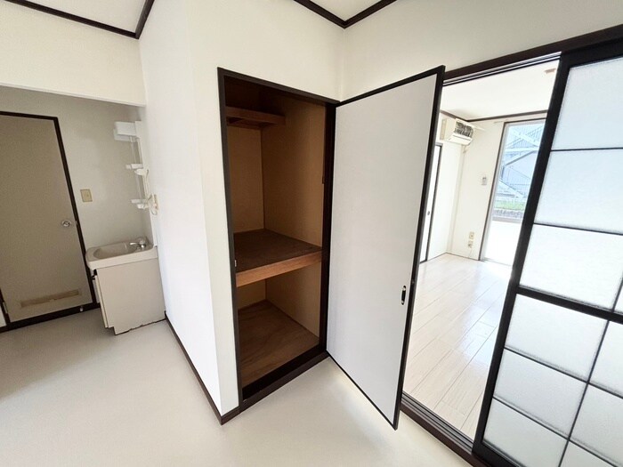 物件内観写真22　(収納)