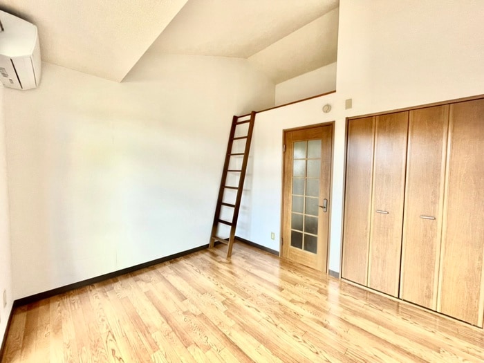 物件内観写真8　(居室)