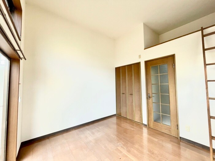 物件内観写真9　(居室)