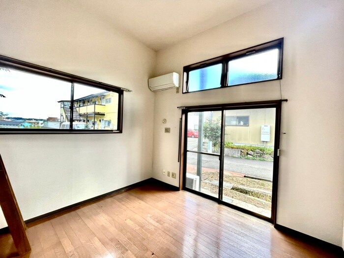 物件内観写真10　(居室)