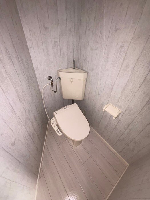 物件内観写真12　(トイレ)