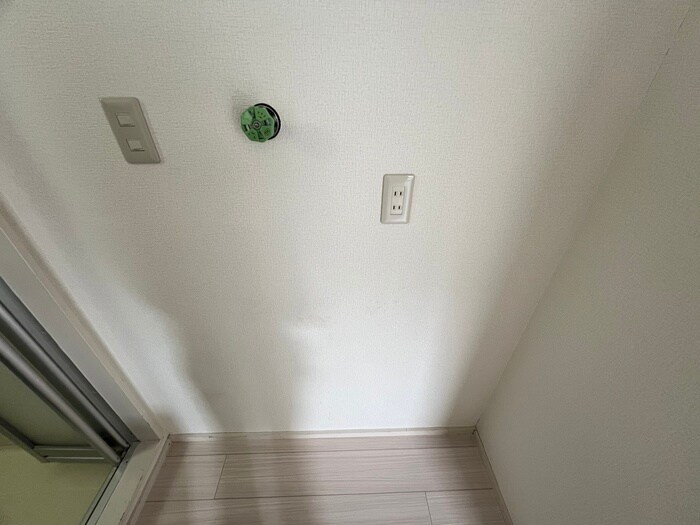 物件内観写真13　(洗濯機置場)