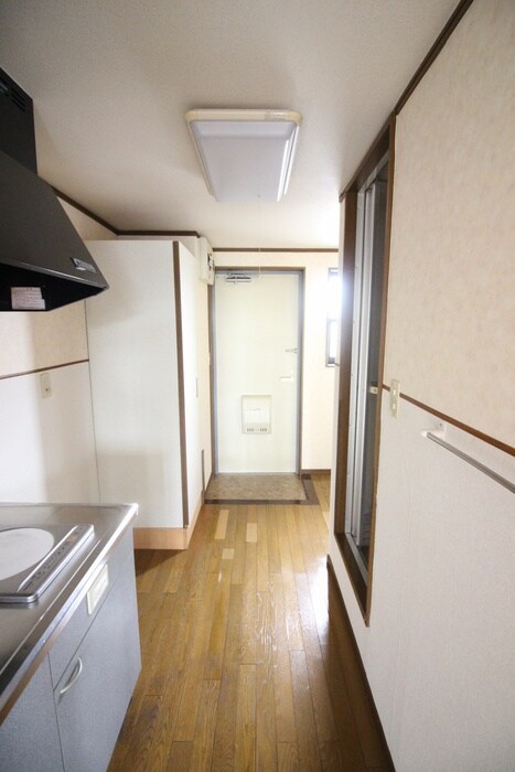 物件内観写真13　(廊下)