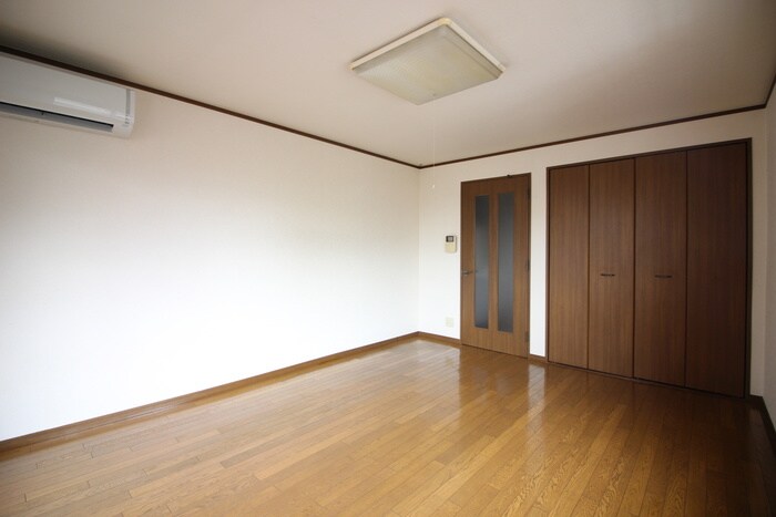 物件内観写真18　(居室)