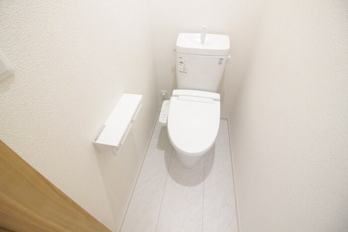 物件内観写真11　(トイレ)