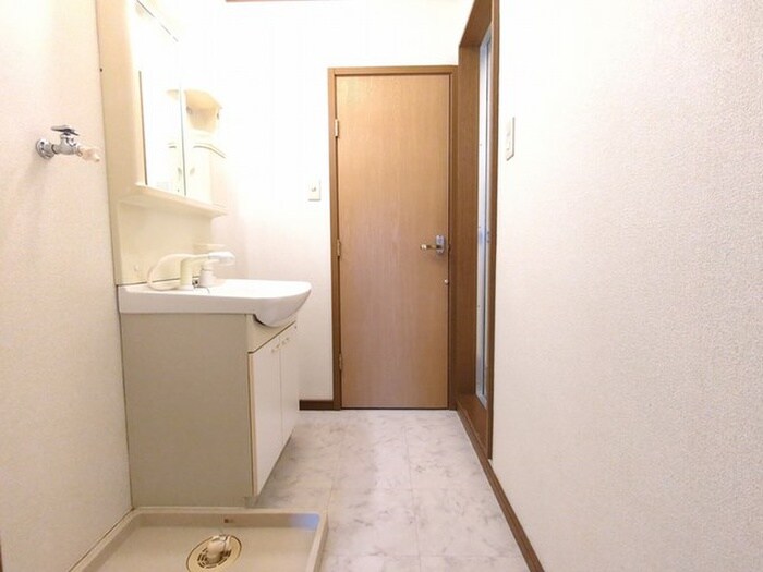 物件内観写真7　(洗面)