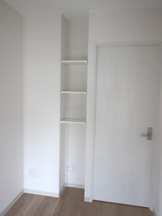 物件内観写真16　(収納)