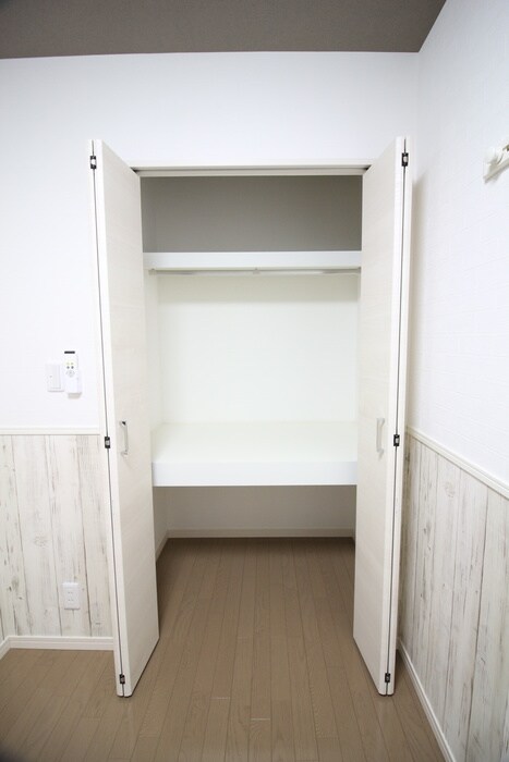 物件内観写真13　(収納)