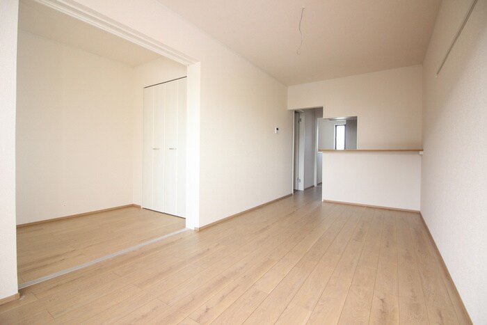 物件内観写真7　(居室)