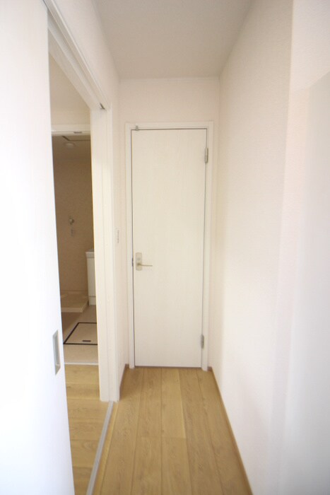 物件内観写真13　(廊下)
