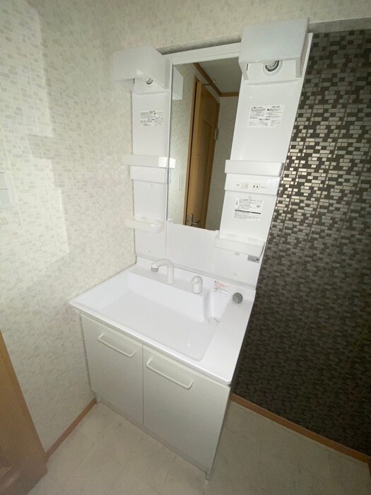 物件内観写真13　(洗面)