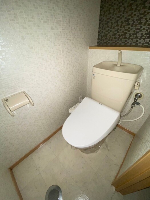 物件内観写真14　(トイレ)