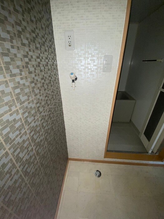 物件内観写真17　(洗濯機置場)