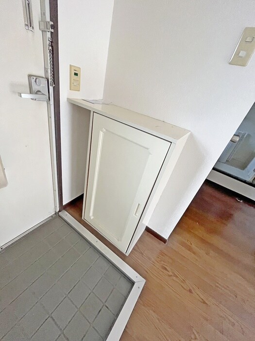 物件内観写真15　(靴箱)