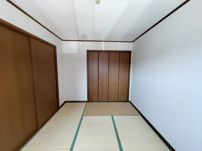 物件内観写真9　(居室)