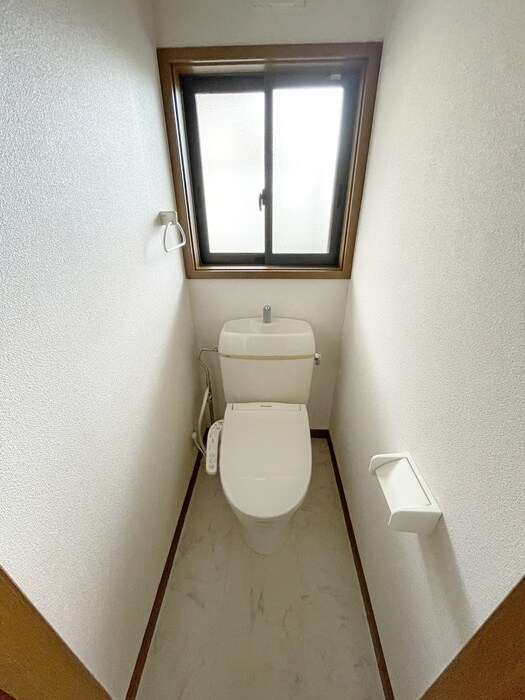 物件内観写真10　(トイレ)