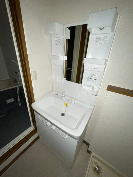 物件内観写真11　(洗面)