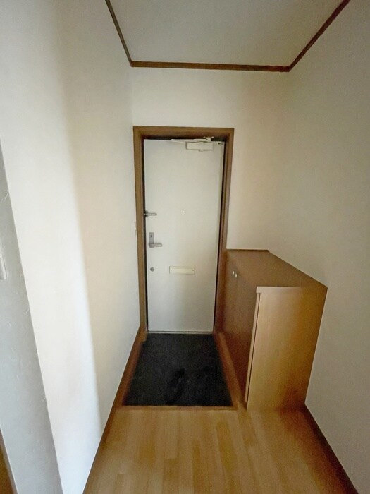 物件内観写真18　(玄関)
