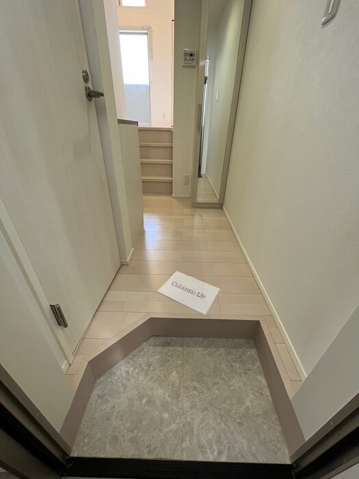 物件内観写真17　(廊下)