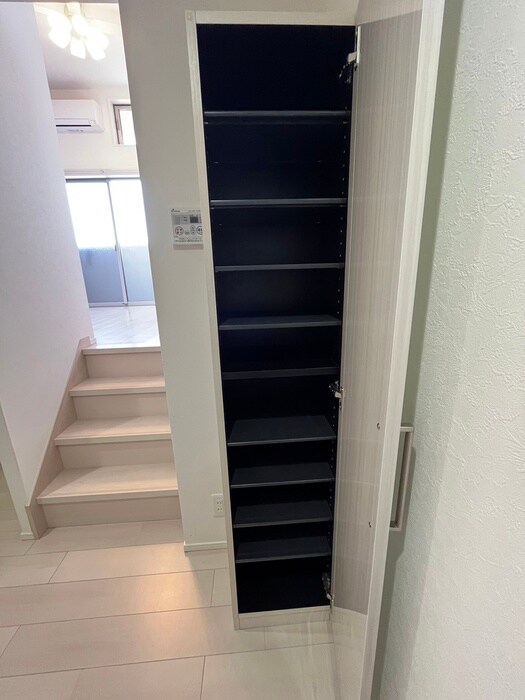 物件内観写真18　(靴箱)