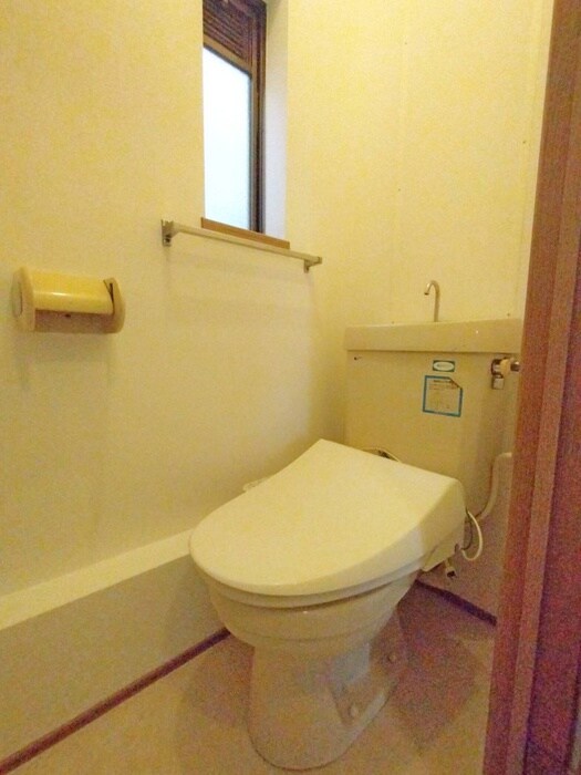 物件内観写真11　(トイレ)