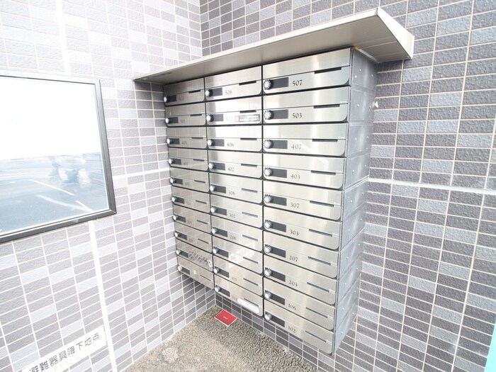 物件外観写真4　(建物設備)