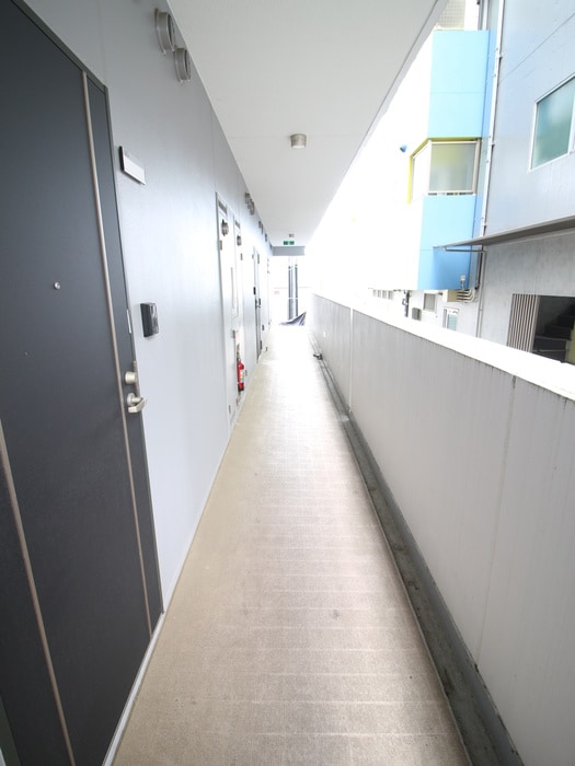 物件外観写真6　(エントランス部分)