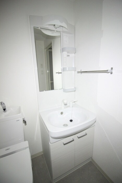 物件内観写真13　(洗面)