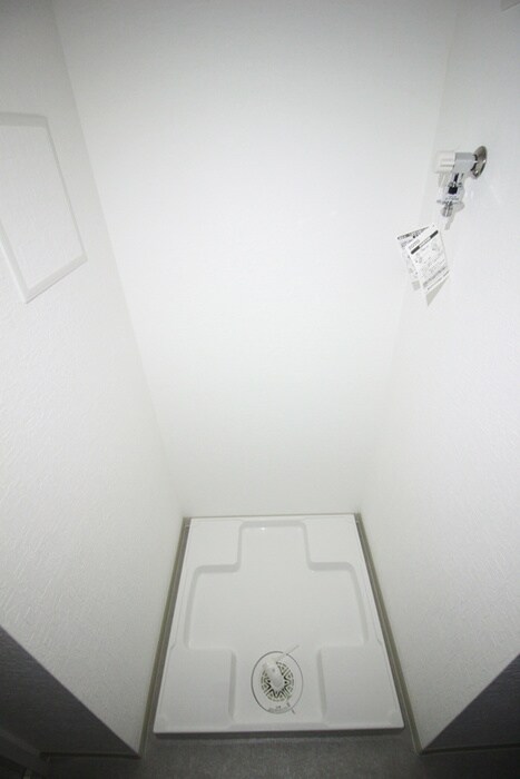 物件内観写真15　(洗濯機置場)