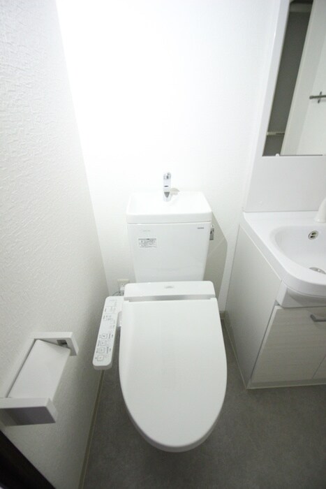 物件内観写真16　(トイレ)